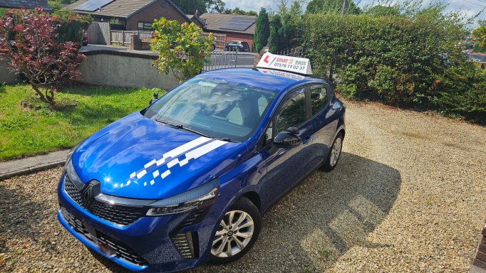 Iron Blue Renault Clio located at Penygroes start 2 pass leaner car