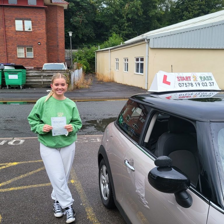 Cerys smashing his test 1st time from  Garnant 